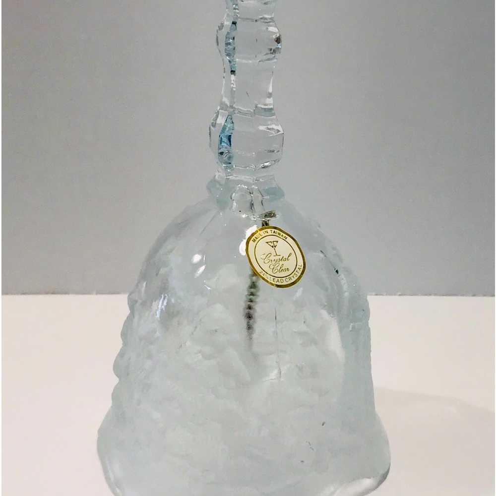 Vintage Crystal Clear 24% Lead Crystal Large Bell Frosted Winter Design 6.25”